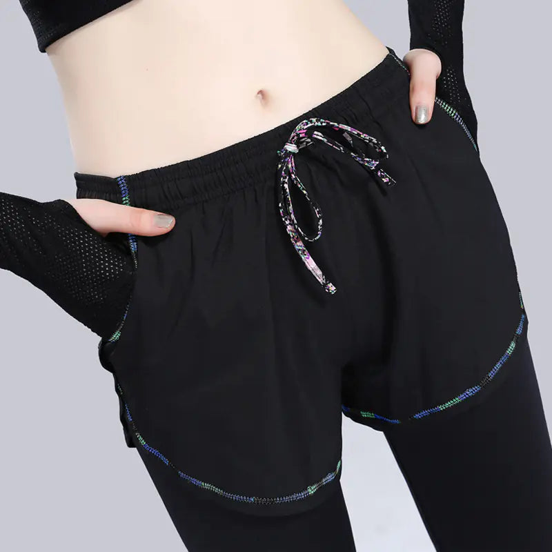 Camo Two-Piece Style 3/4 Yoga Pants for Women