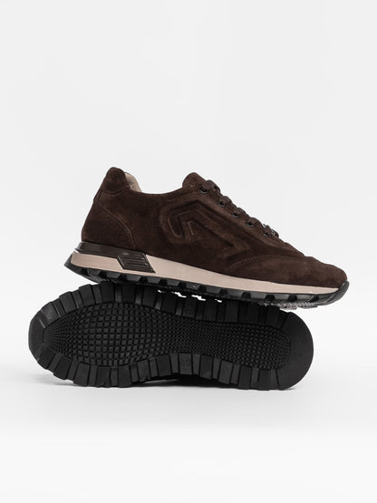 Women's leather casual shoes by L'ARTE MILANO, stylish footwear with smooth leather uppers and comfortable sole design.