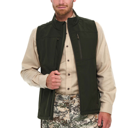 GameGuard Juniper Guía Grande™ vest displayed on a model, featuring durable outdoor vest design with multiple pockets.