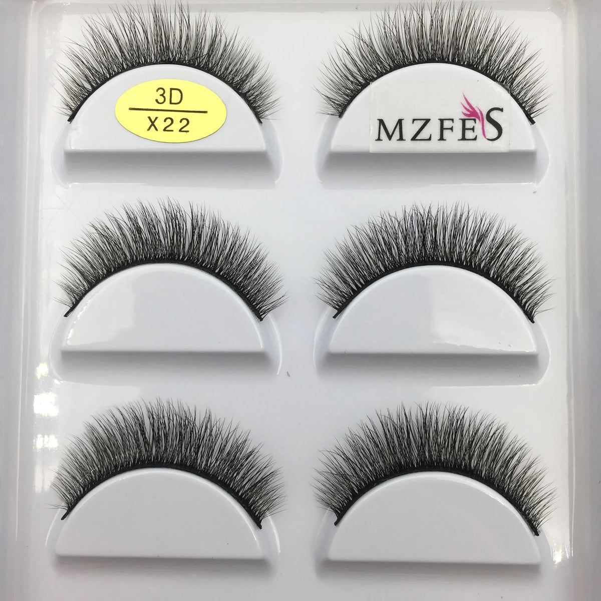 Set of five 3D mink false eyelashes by Blushimmer, natural-looking faux cils for makeup and beauty enhancement.