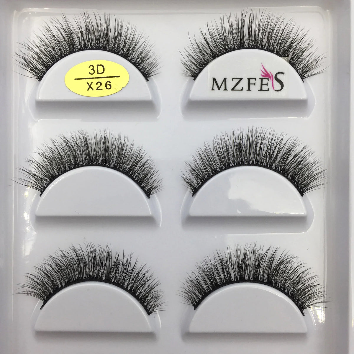 Set of 5 pairs of natural 3D mink false eyelashes by Blushimmer, ideal for makeup and beauty enhancement.