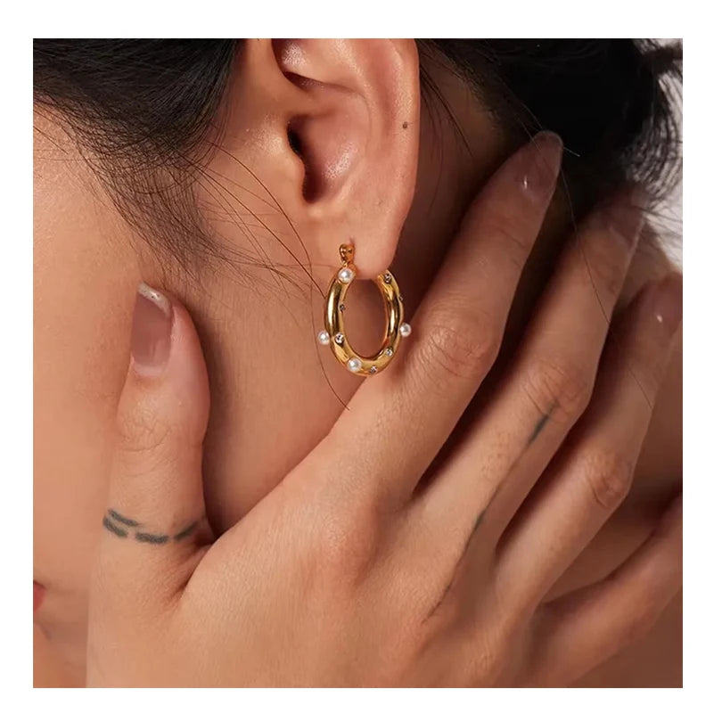 EManco Tarnish-Free Colorful Zircon Freshwater Pearl Huggie Hoop Earrings Gold Plated Stainless Steel Statement Earrings Trendy