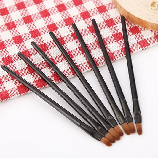 Set of 50 disposable lip brush gloss wands by Blushimmer, professional makeup applicators for lip gloss and lip liner.