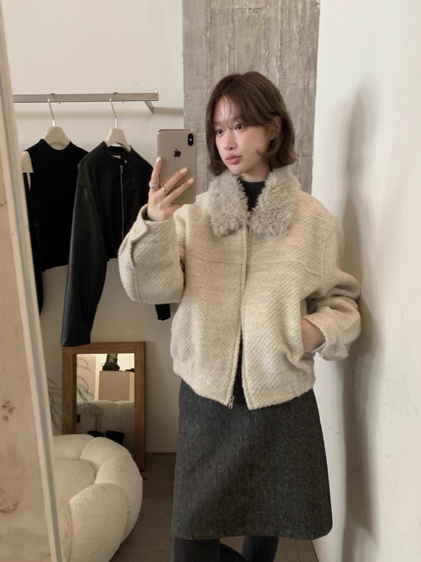 Wholesale Winter 2026 New Fashion Casual Fur Lapel Short Sweet Simple Woolen  Women's Coat