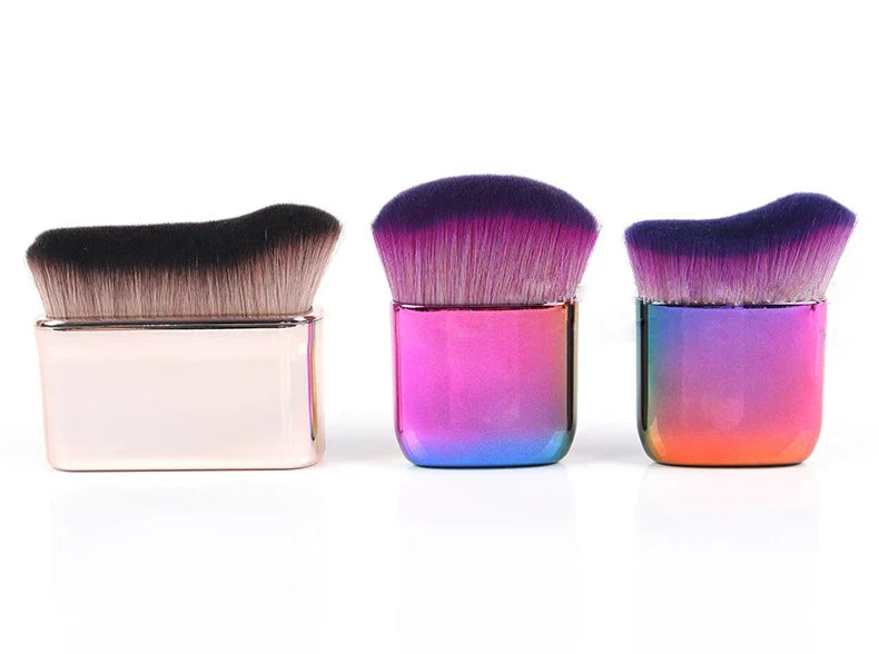 Blushimmer big angled foundation makeup brush with wavy bristles for liquid bronzer and powder application, portable cosmetic tool.