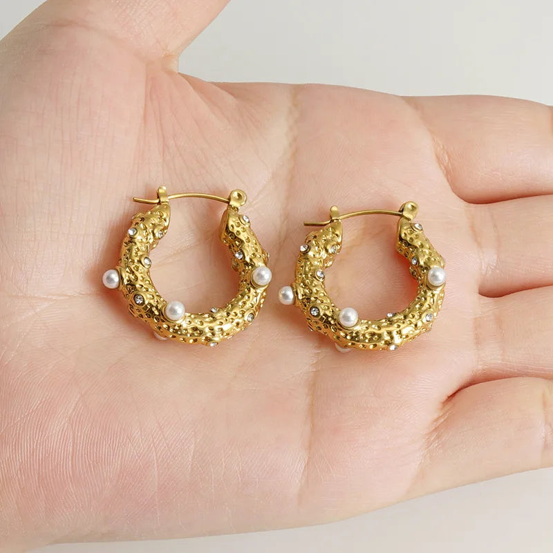 18K Gold Stainless Steel U-Shaped Pearl Drop Earrings for Women Vintage Style with Titanium Steel Ear Buckles