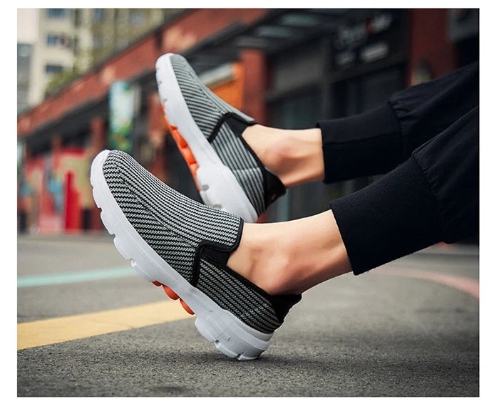 Slip-on Men Loafers Spring New Driving Shoes Men Breathable Men Casual Shoes Non-Slip Shoes Loafers Big Size 45 Chaussure Homme