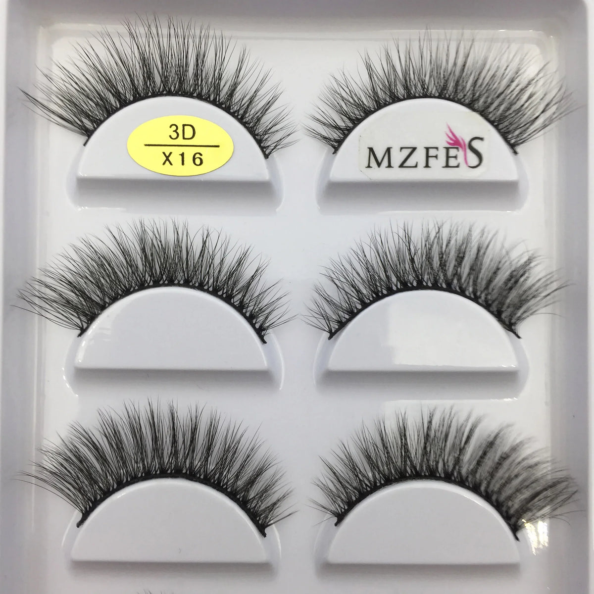 Set of 5 pairs of natural 3D mink false eyelashes by Blushimmer, perfect for makeup and beauty enhancement.