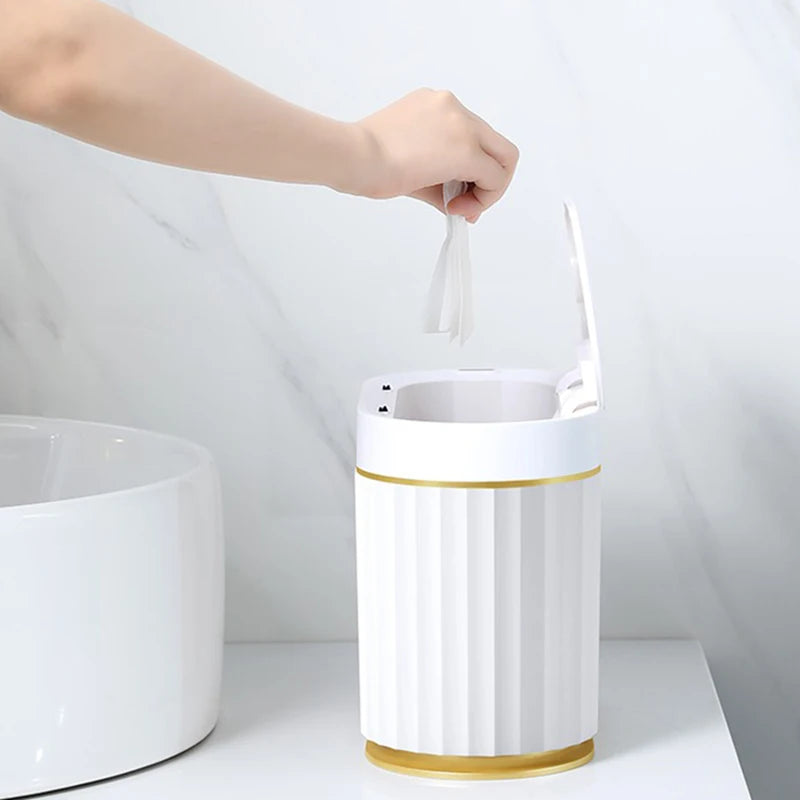 4L Smart Sensor Trash Can Desk Small Lovely Mini Light Luxury Wind Mini Basket Bucket Small Papelera Escritorio