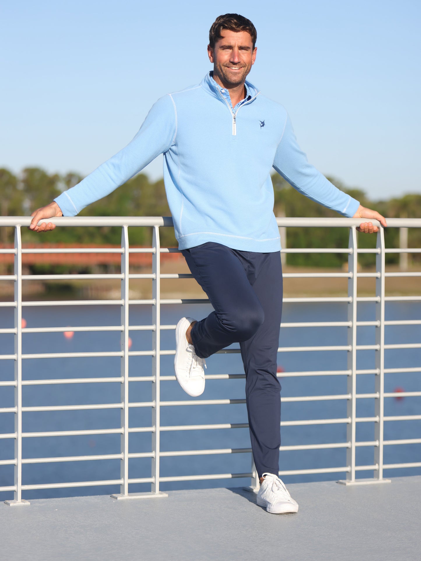 White Water Life Seaport Pants featuring a relaxed fit and lightweight material, shown in a natural outdoor setting.
