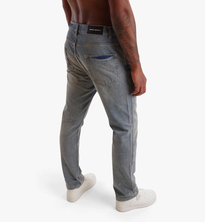 SPOILT SOCIETY Jeans Dawn in classic denim, featuring a slim fit and five-pocket design, displayed on a plain background.