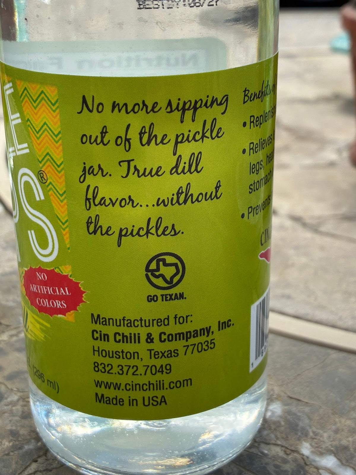 Cinderosa Ranch Pickle Sips Dill flavor in a 10 fl oz bottle, showing the product label and packaging.