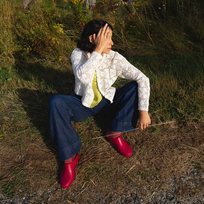 Calzuro Classic Maroon clogs, slip-on medical footwear with smooth, hole-free design for healthcare professionals.
