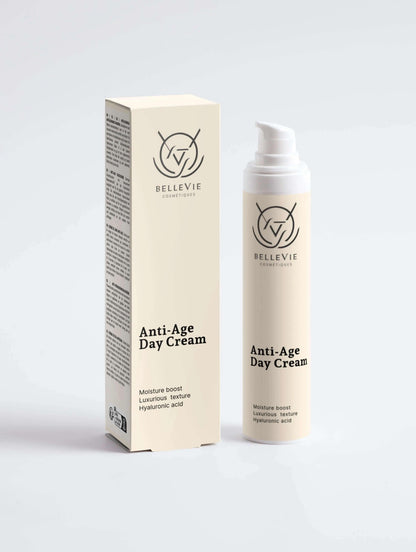 BelleVie Cosmétiques anti-ageing collection box with day cream, peptide serum, and smoothing eye care products displayed.