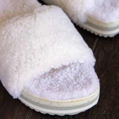 Fleks San Ysidro Cito Slide in Iceberg color, showcasing comfortable slide sandals with a casual lifestyle setting.