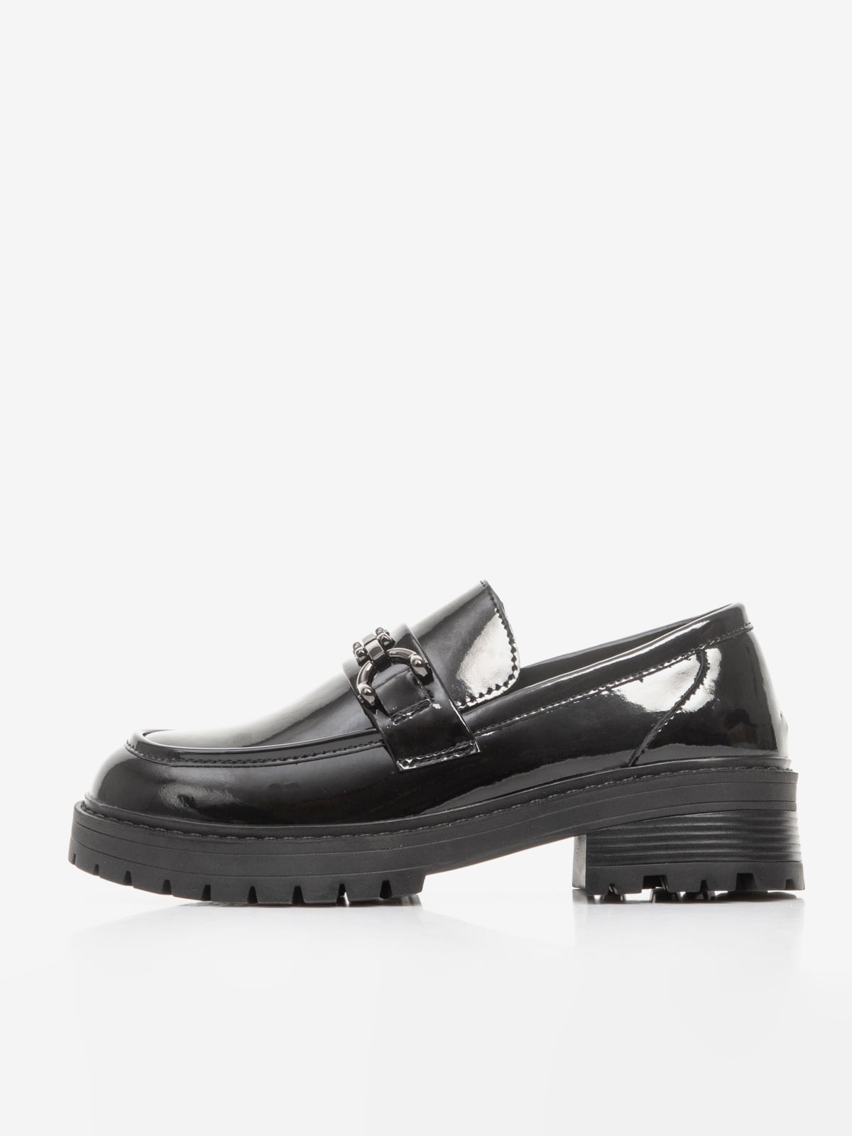 Women's leather shoes by L'ARTE MILANO, stylish footwear with a sleek design and classic brown leather finish.