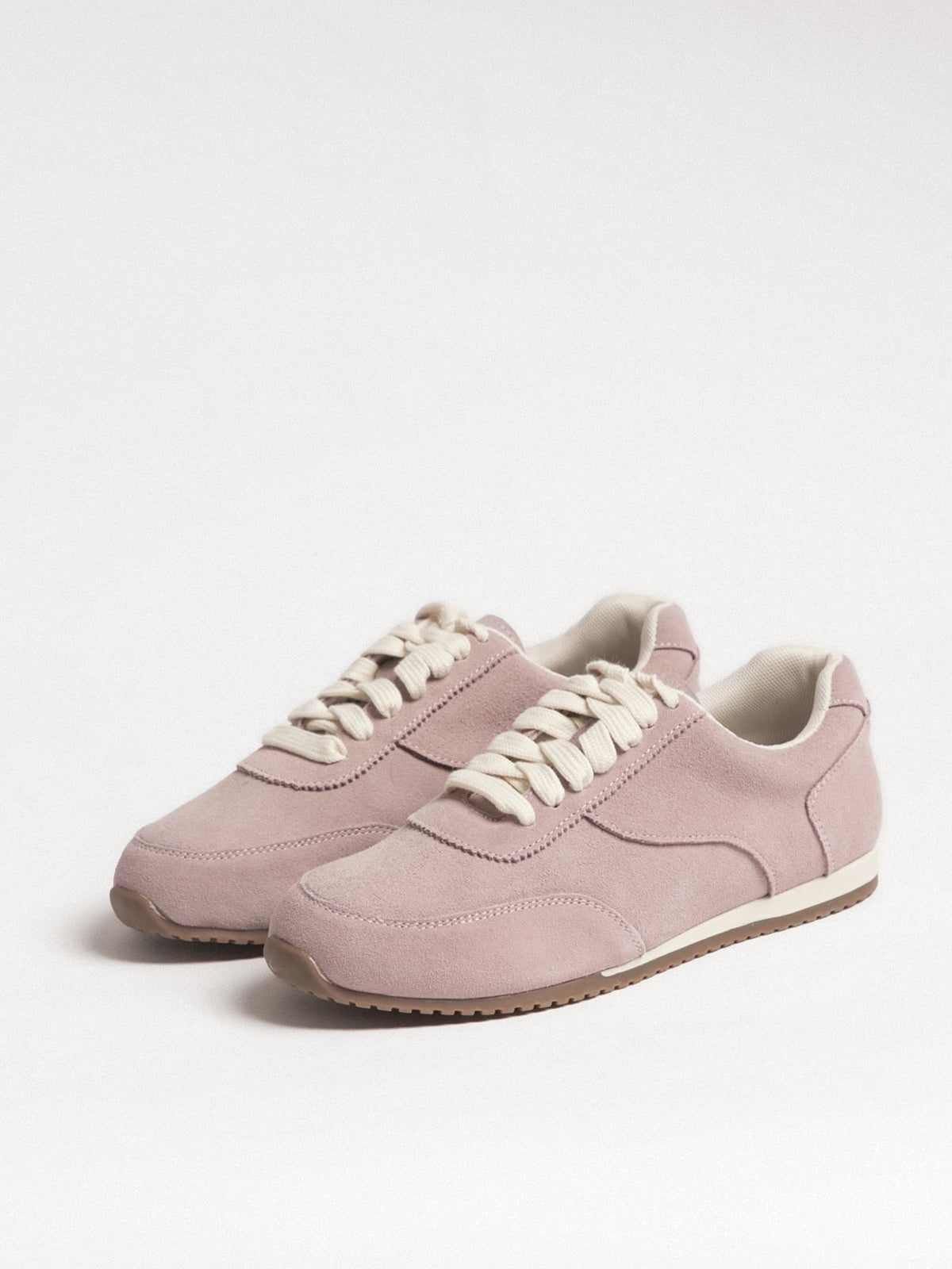 Pink women's casual leather shoes by L'ARTE MILANO, showcasing stylish footwear with smooth leather and comfortable design.