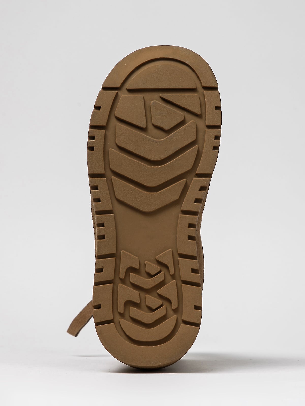 Women's leather footwear by L'ARTE MILANO, chestnut-colored shoes with stylish design and comfortable fit.