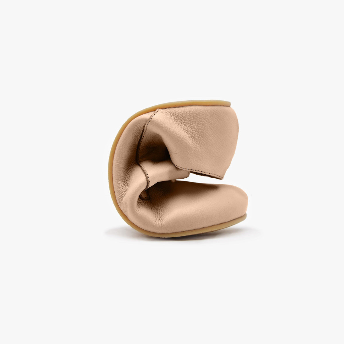 Natural leather women's derby shoe by Origo Shoes, featuring a sleek design and classic style, perfect for casual or dressy outfits.