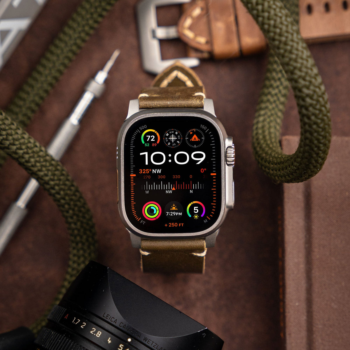 Olive green leather strap R01 by Robust, showing detailed texture and sturdy design for watch or accessory replacement.