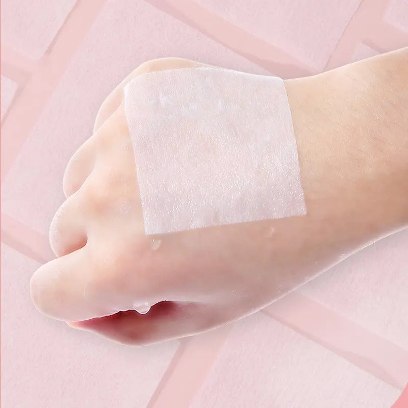 Set of 1000 disposable makeup cotton wipes by Blushimmer, soft facial cleansing pads for removing makeup and skincare application.