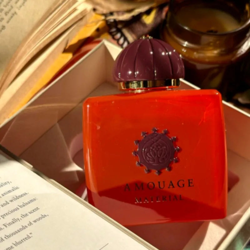 Women’s floral fragrance by Blushimmer featuring violet, lilac, peony, rose, and soft musk notes in a 100ml elegant perfume bottle.