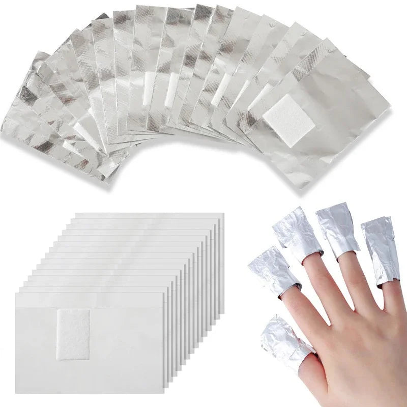Set of 100 Blushimmer aluminium foil nail art soak-off wraps and remover towels for gel nail removal and manicure applications.