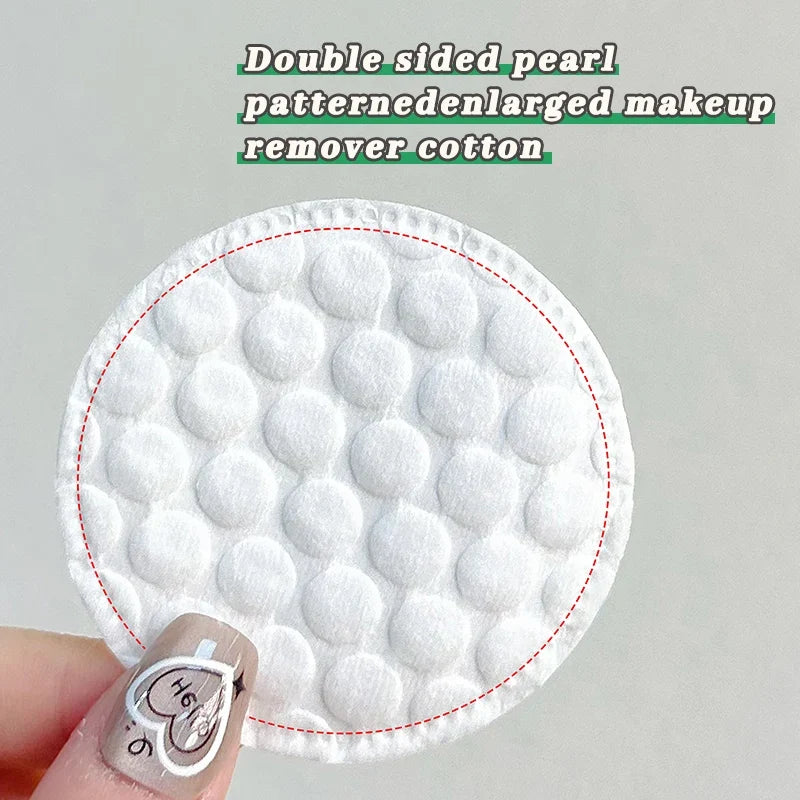 Set of 100 or 200 breathable cotton pads by Blushimmer, round, soft, double-sided for facial cleansing and makeup removal.