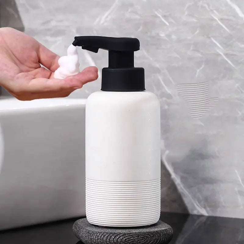 Automatic induction hand sanitizer bottle household smart foam mobile phone electric foaming bottle induction hand sanitizer