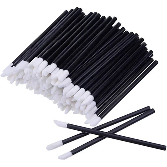 Disposable eyelash brush and mascara applicator wand set by Blushimmer, 50 or 100 pieces, for makeup and eyelash extension application.