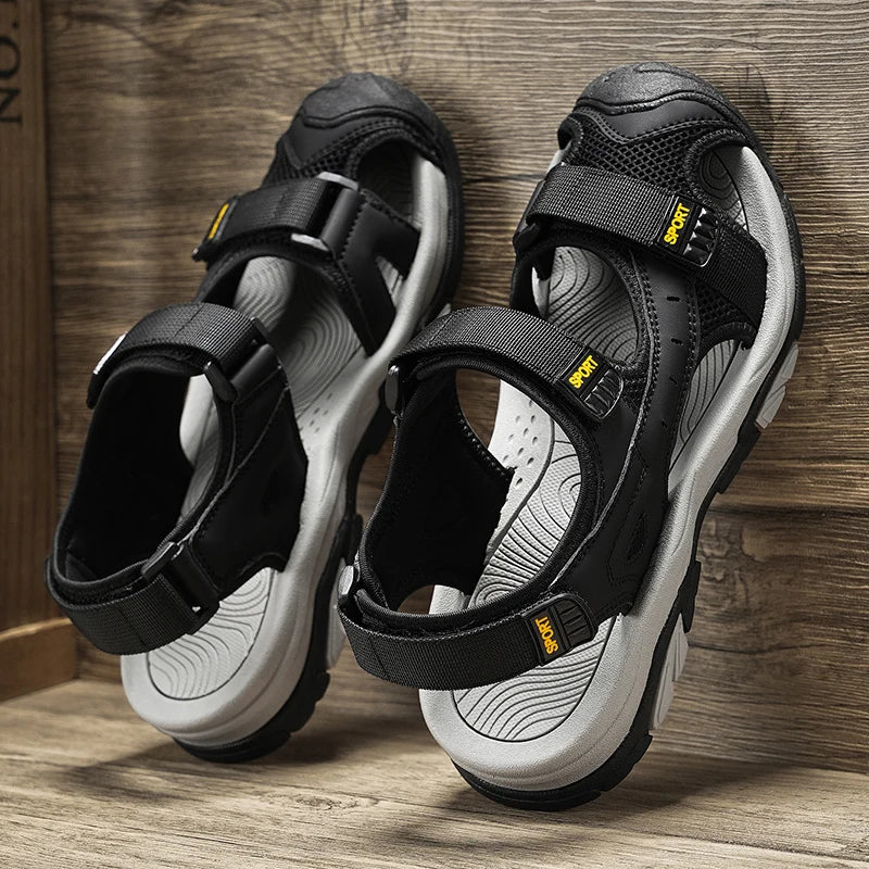 Summer Outdoor Baotou Sandals Men's Hiking Beach Slippers Anti Slip Durable Anti Slip Thick Soled Men's Shoes Flip Flops