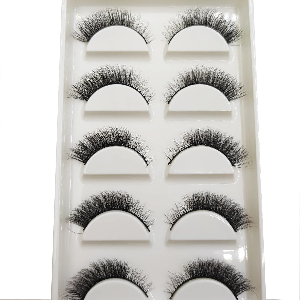 Set of 5 pairs of natural 3D mink false eyelashes by Blushimmer, perfect for makeup and beauty enhancement.