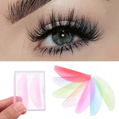 Pair of Blushimmer silicone eyelash perm pads and rods used as shield and lifting accessories for 3D eyelash curling.