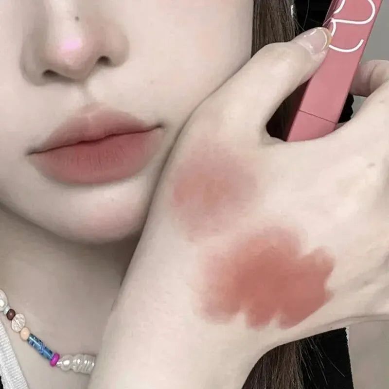 Blushimmer TX010 Thin Tube Matte Lipstick and Cheek Color, waterproof and sweatproof, long-lasting makeup for lips and cheeks.