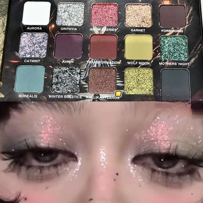 Purple Chameleon eyeshadow palette by Blushimmer with 15 shimmer and matte shades, featuring vibrant purple and complementary colors.