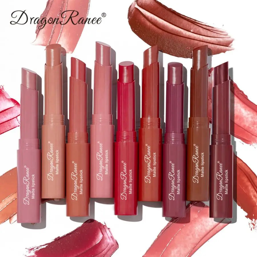 Blushimmer matte lipstick in a velvet, non-fading, waterproof design, featuring moisturizing European and American makeup style.