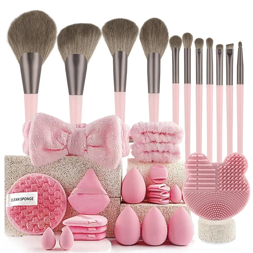 Blushimmer 33-piece makeup sponge set with large and small beauty blenders for flawless makeup application and removal