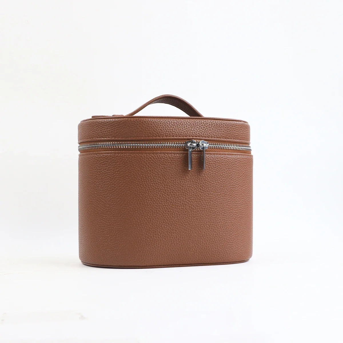 Large-capacity PU leather cosmetic box with internal storage from Blushimmer, travel-friendly, customizable with names and letters.