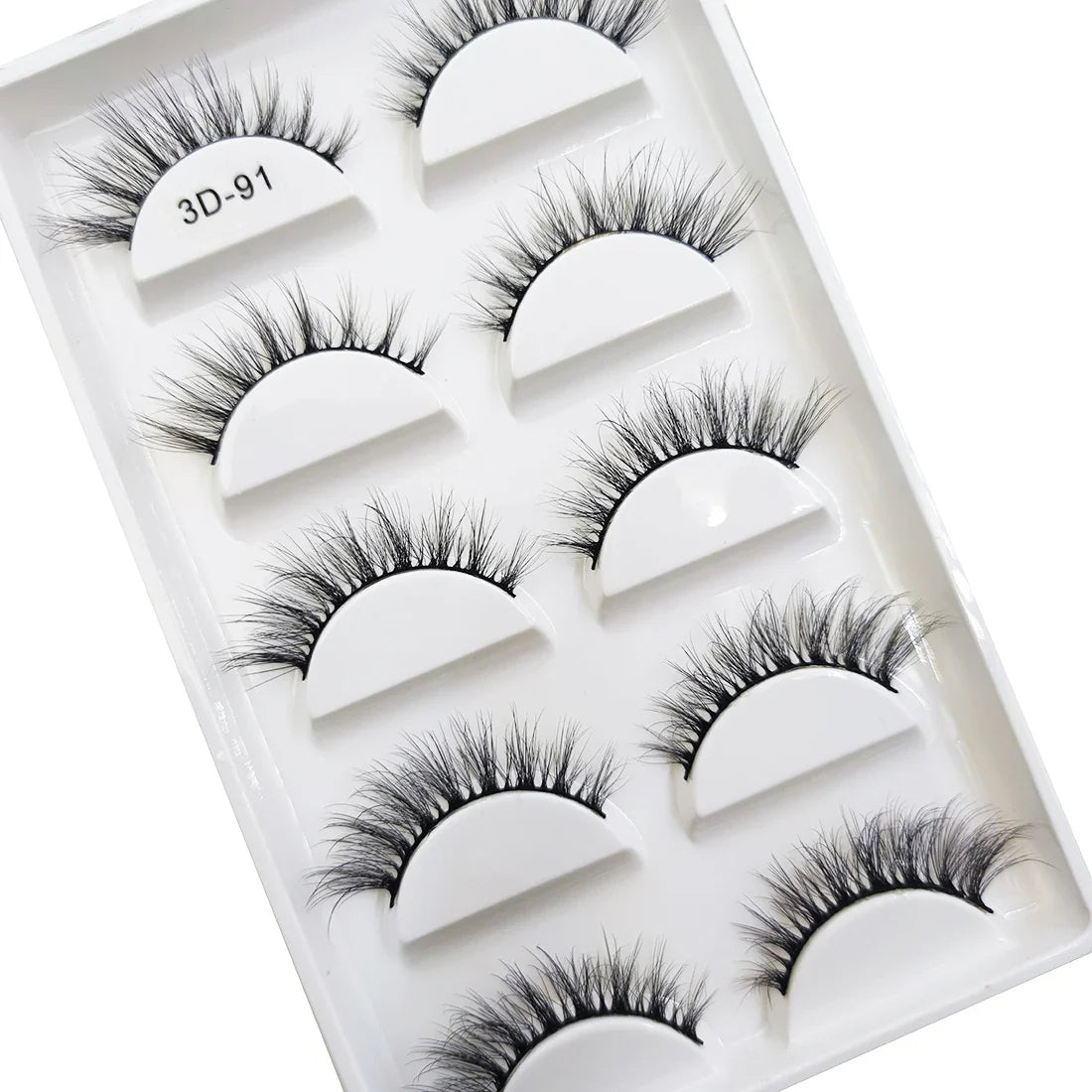 Set of five natural 3D mink false eyelashes from Blushimmer, featuring volumizing, lightweight makeup lashes for a dramatic eye look.