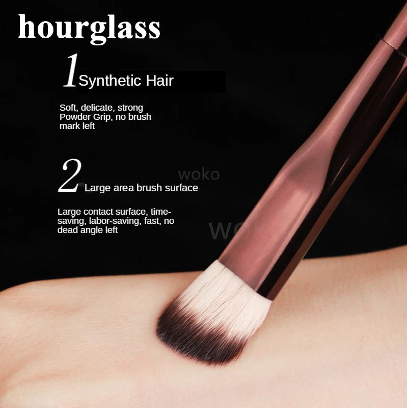 Blushimmer seamless finish angled concealer brush for liquid and cream concealer, ideal for precise face coverage makeup tool