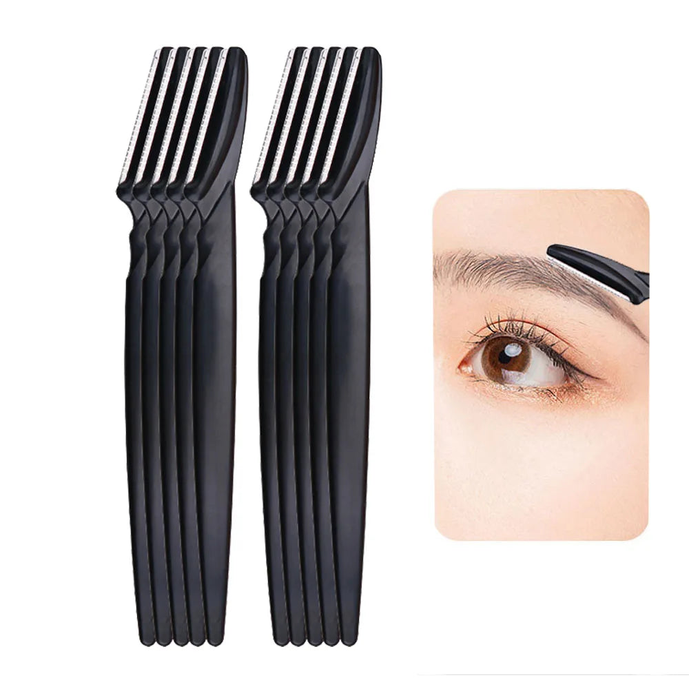 Blushimmer eyebrow trimmer with precision blades, portable face razor for hair removal and eyebrow shaping, close-up of cutter blades.