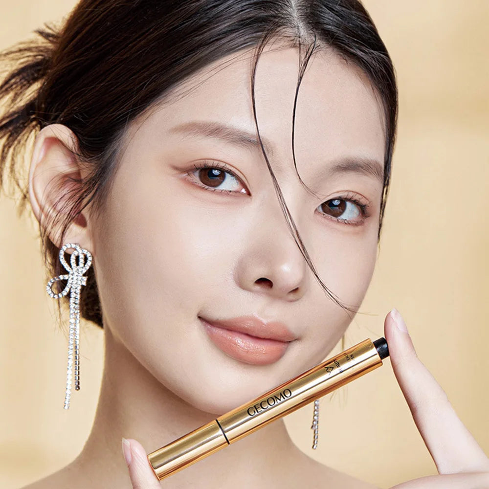 Blushimmer GECOMO Press Concealer Pen with liquid formula, long-lasting, moisturizing, and designed to hide pores on the face.