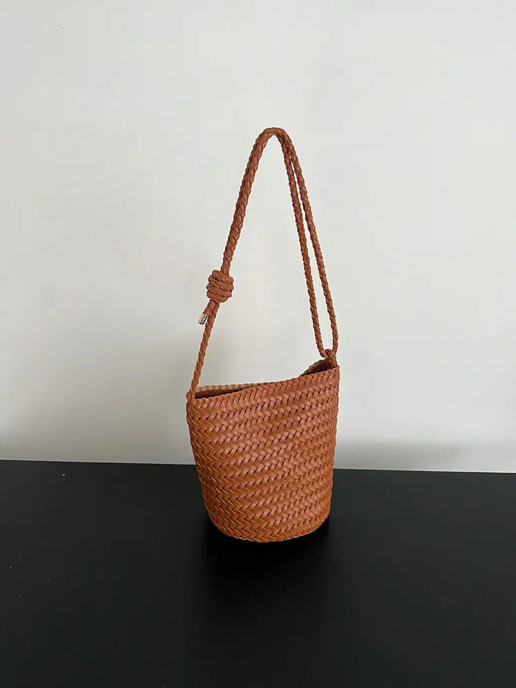 Herringbone hand-woven bucket bag for women, large capacity, high-end versatile handbag, shoulder bag, underarm crossbody bag.
