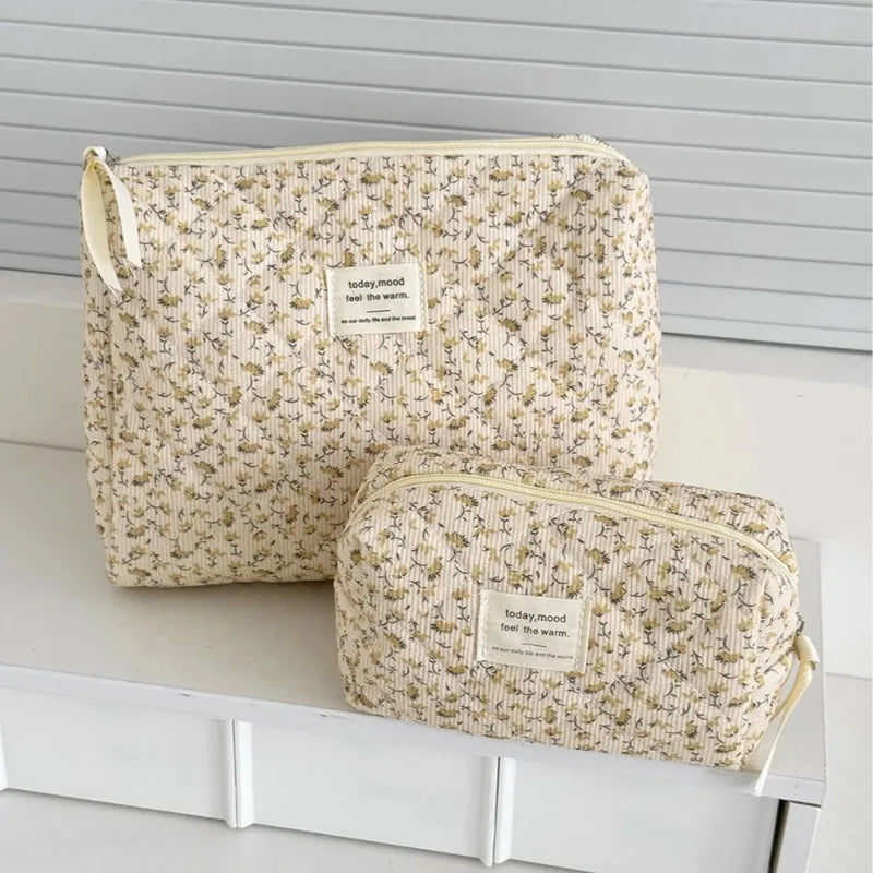 Blushimmer retro floral print cosmetic bag set with large capacity quilted travel organizers for women.