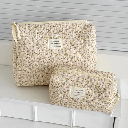 Blushimmer retro floral print cosmetic bag set with large capacity quilted travel organizers for women.