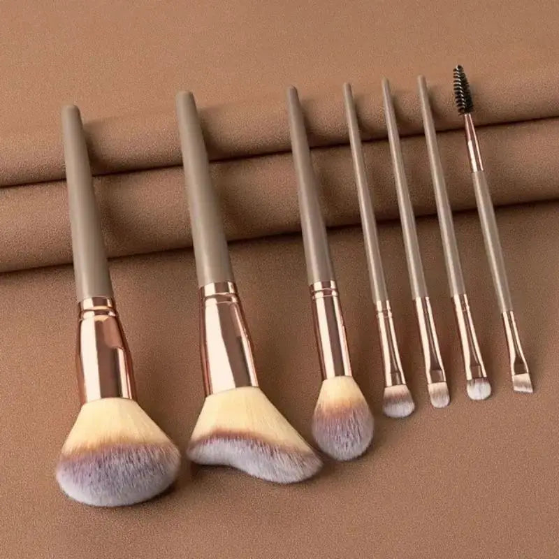 Blushimmer makeup brush set with soft, fluffy brushes for foundation, powder, eyeshadow, and blending in a professional cosmetic kit.