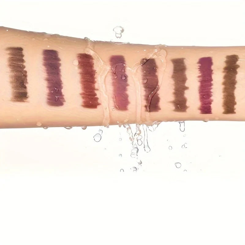 Blushimmer Pudaier Lip Contour 2.0 matte lip liner with sharpener, long-lasting, easy to color for a flawless finish, shown on a model.