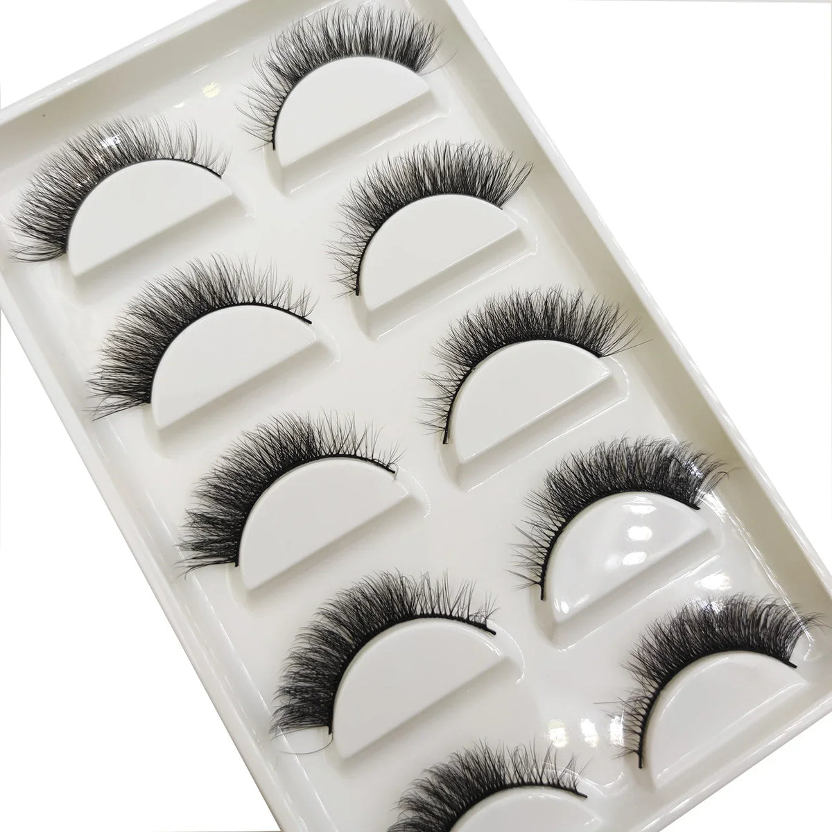 Set of 5 pairs of Blushimmer 3D Mink false eyelashes, natural style, for makeup and beauty enhancement.
