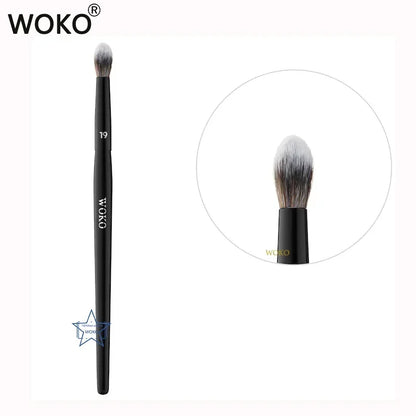 Blushimmer professional makeup brushes set including foundation, highlighter, contour, blush, eyeshadow, concealer, and lip brushes.