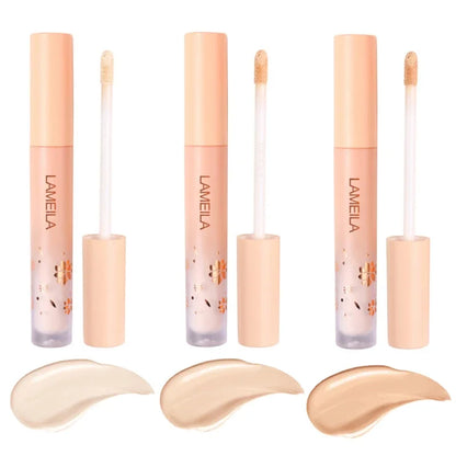 Blushimmer liquid concealer for dark circles and acne, providing natural coverage and anti-cernes effect on skin.